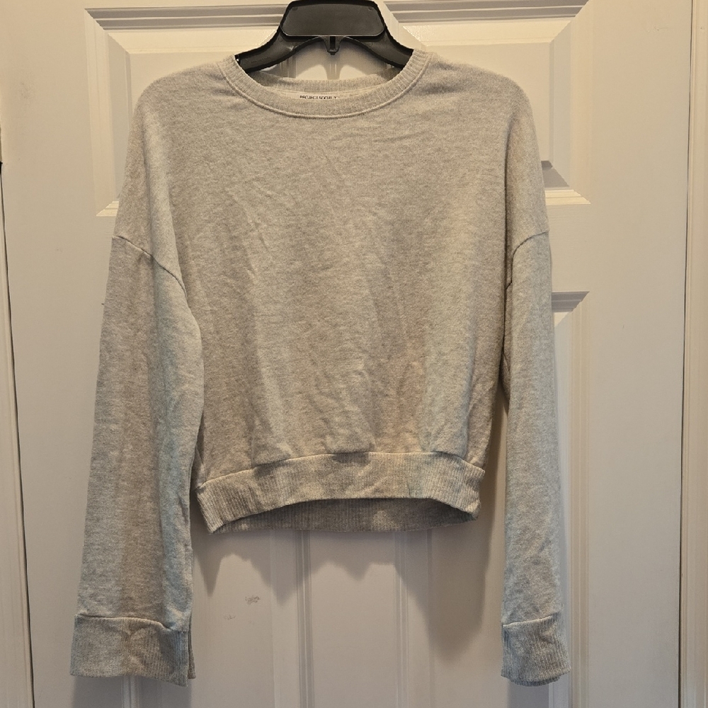 NWOT Project Social T Sweatshirt S Long Flared Sleeve Slits Heather Gray Cropped